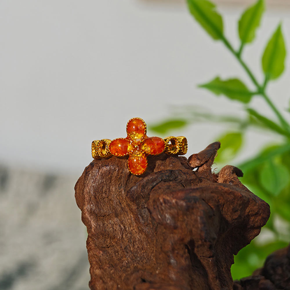 Colored Stone Inlaid Prosperous Red Four-Leaf Clover Ring