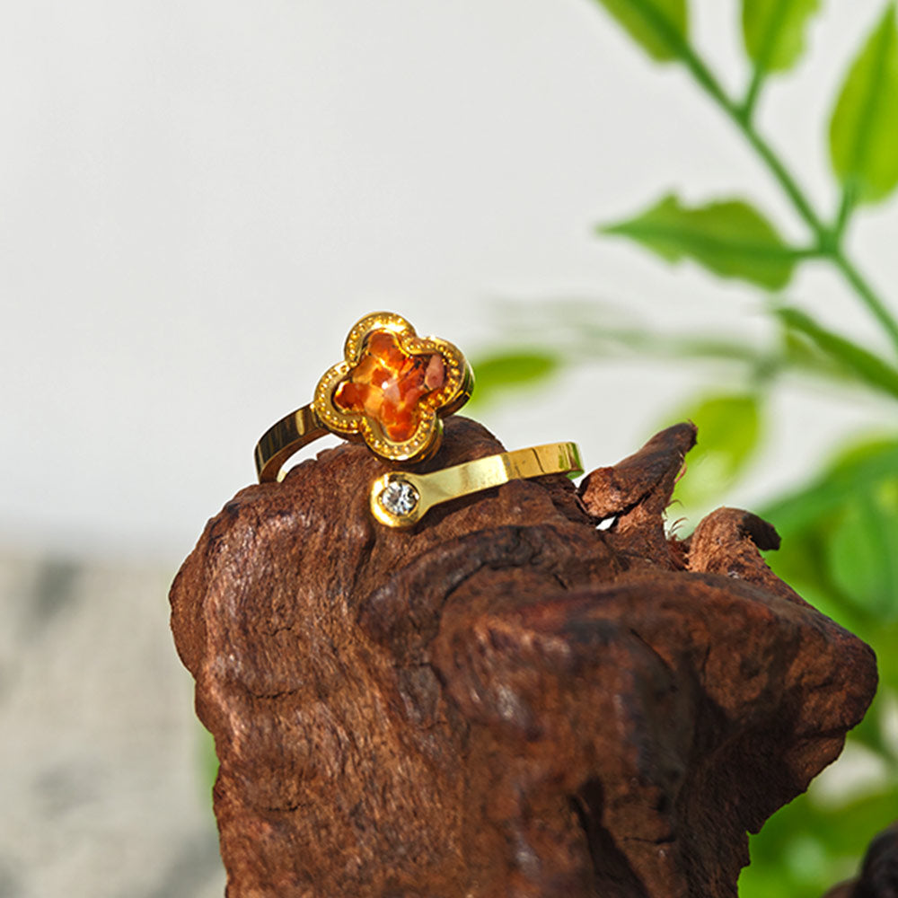 Color Stone Inlay Four-Leaf Clover Ring with Crystals – Red & Prosperous Series