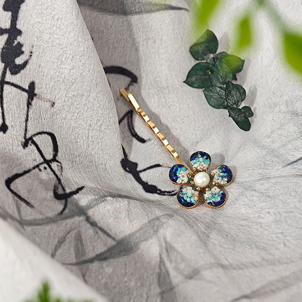 Colorful Stone Inlaid Lapis Lazuli Plum Blossom Shaped Hair Clip, Blue and White Style