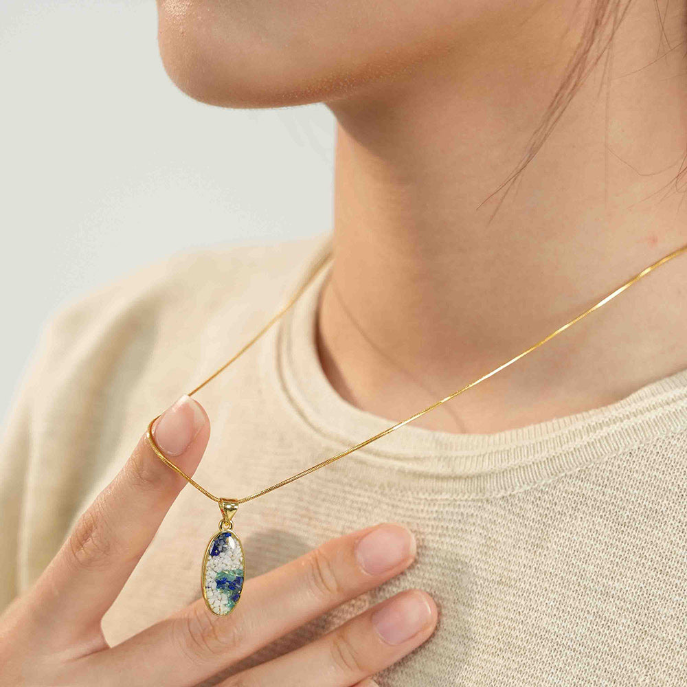 Color Stone Inlay Oval Necklace – Blue & White Style