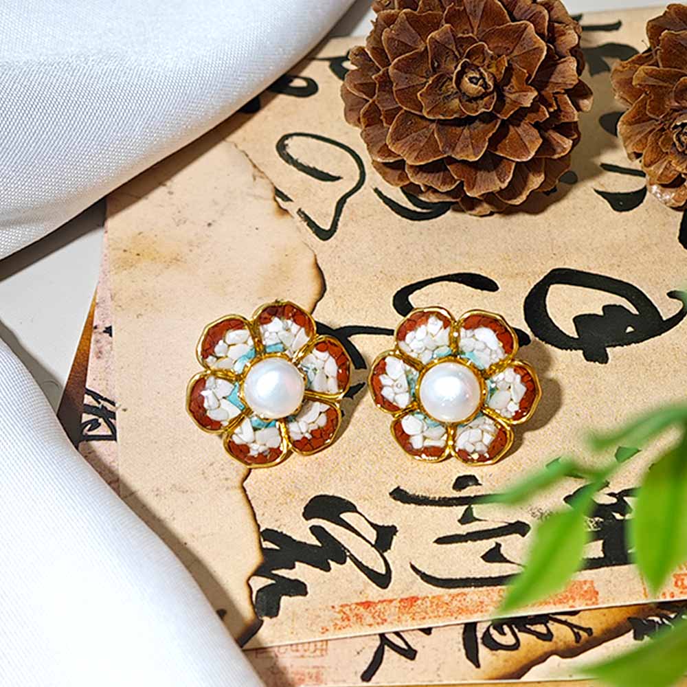 Dunhuang Baoxiang Flower Red Stud Earrings