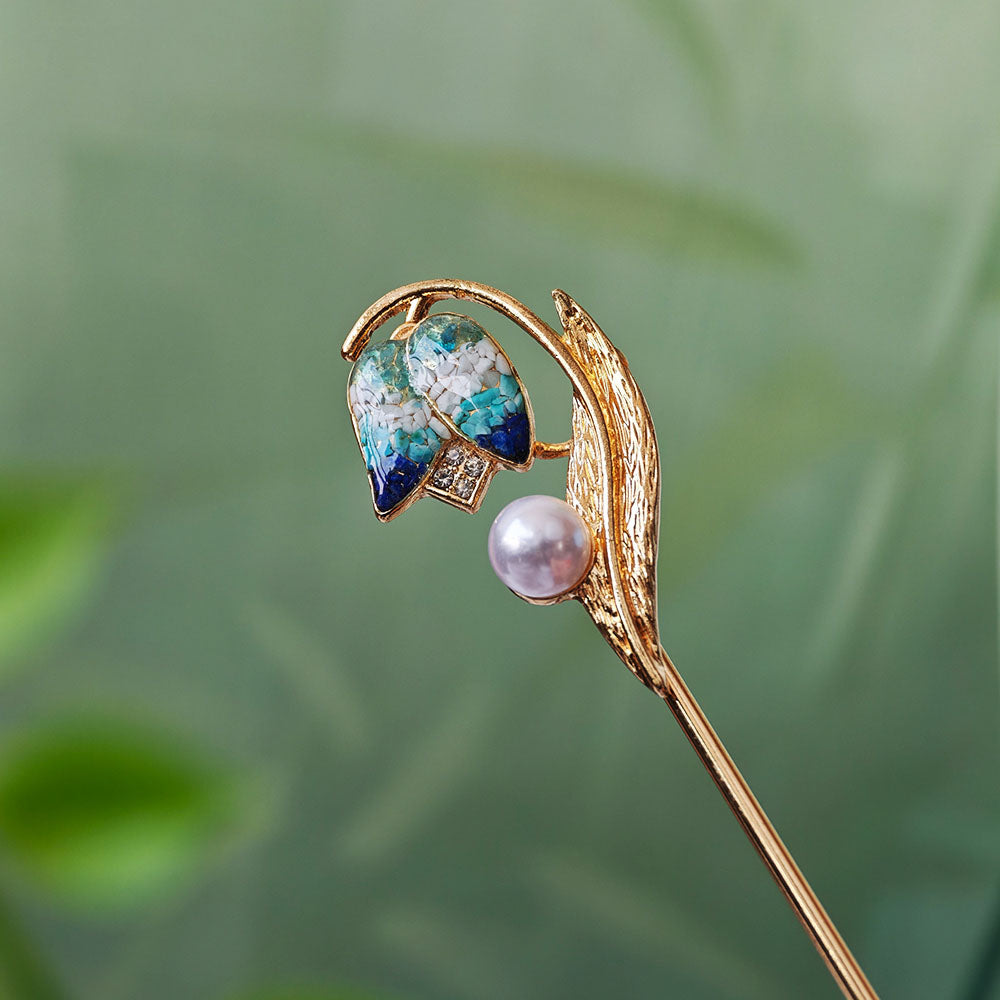 Blue-and-white pattern tulip hairpin with inlaid colored stones
