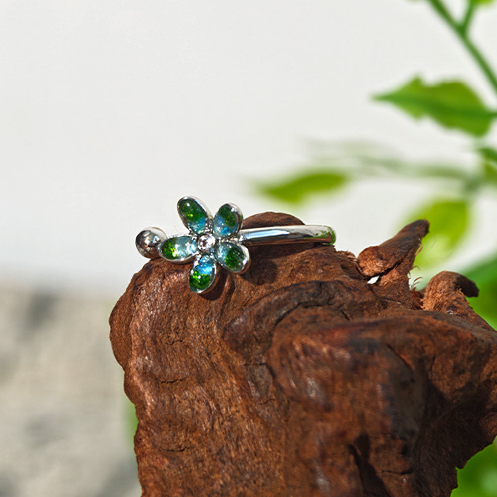 Color Stone Inlay Ring – Emerald Daisy, Silver