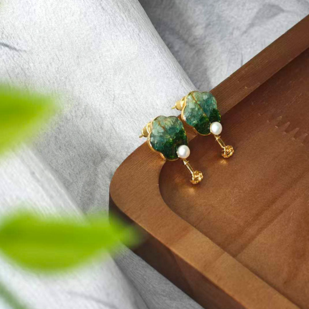 Color Stone Inlay Fan-Shaped Stud Earrings – Jade Green