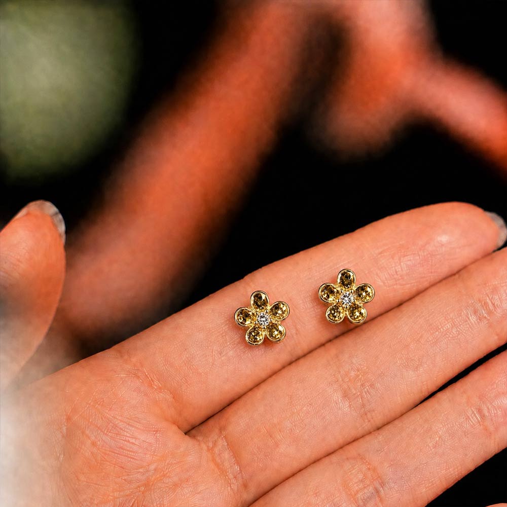Color Stone Inlay Gilded Studs – Five-Petal, Black Obsidian