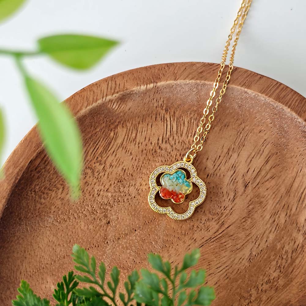 Color Stone Inlay Dunhuang Hollow Plum Blossom Necklace