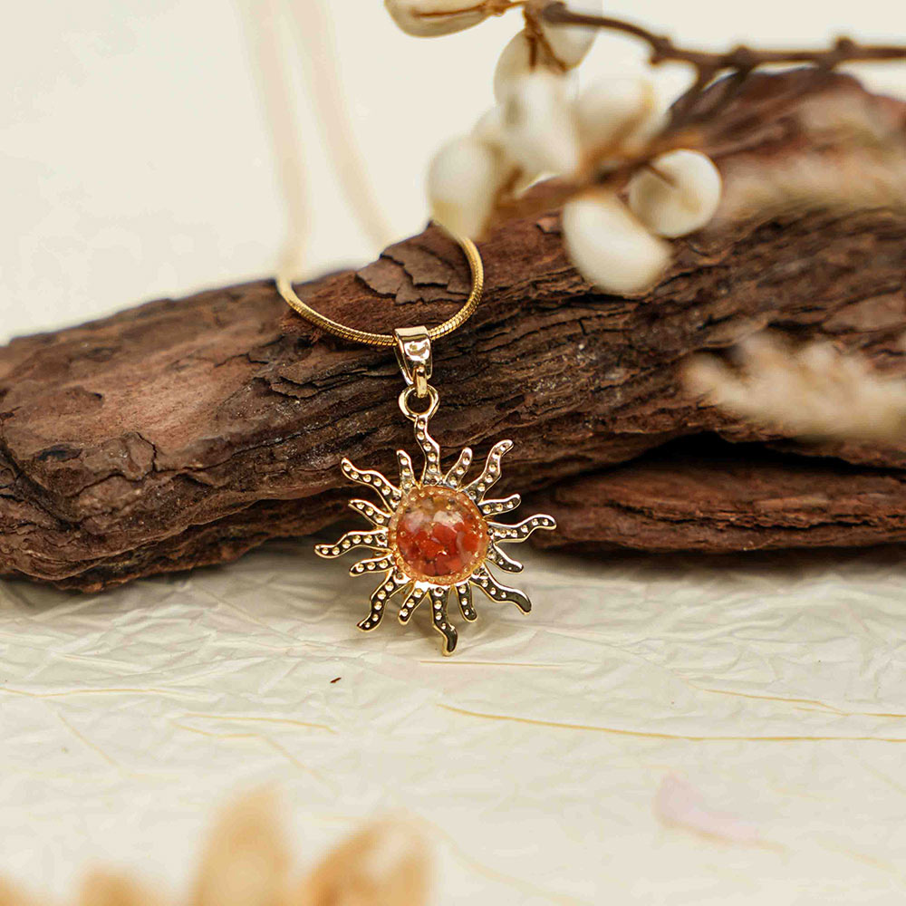 Color Stone Inlay Sun Necklace – Vibrant Red