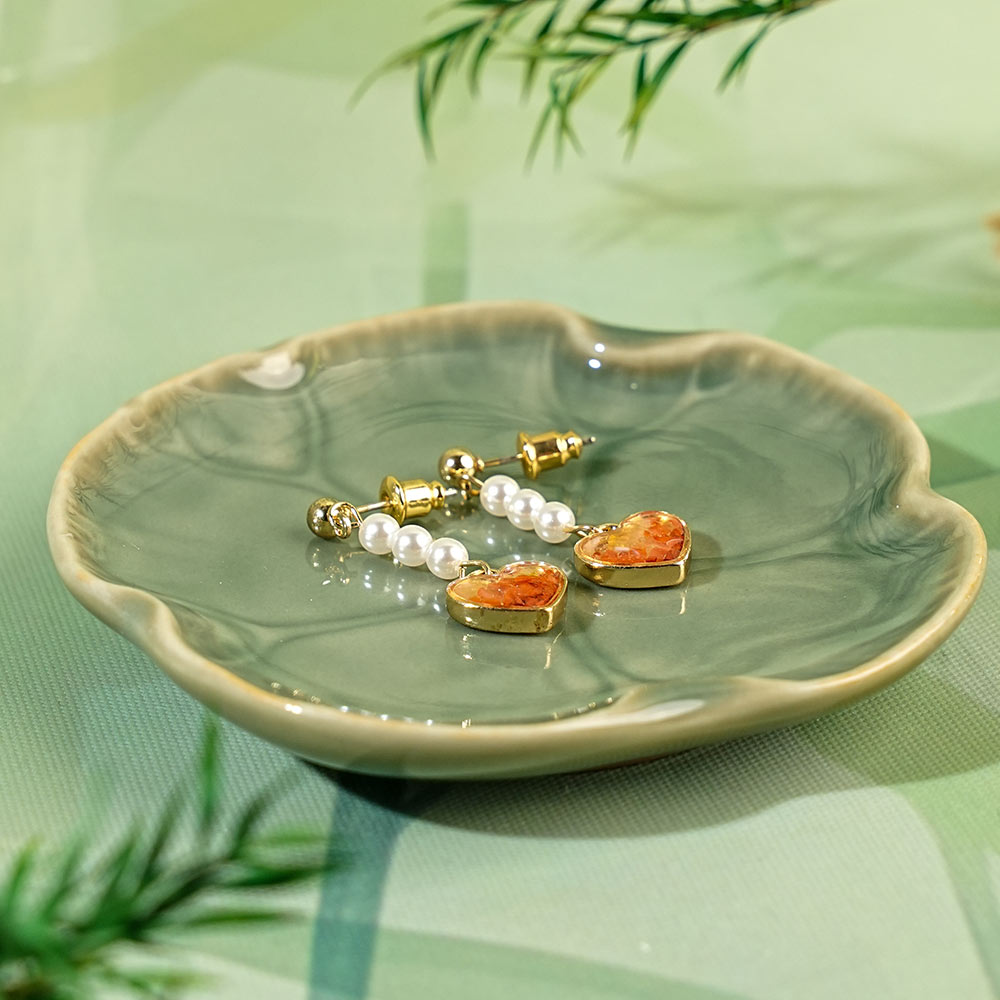 Color Stone Inlay Studs – Pearl & Heart, Vibrant Red
