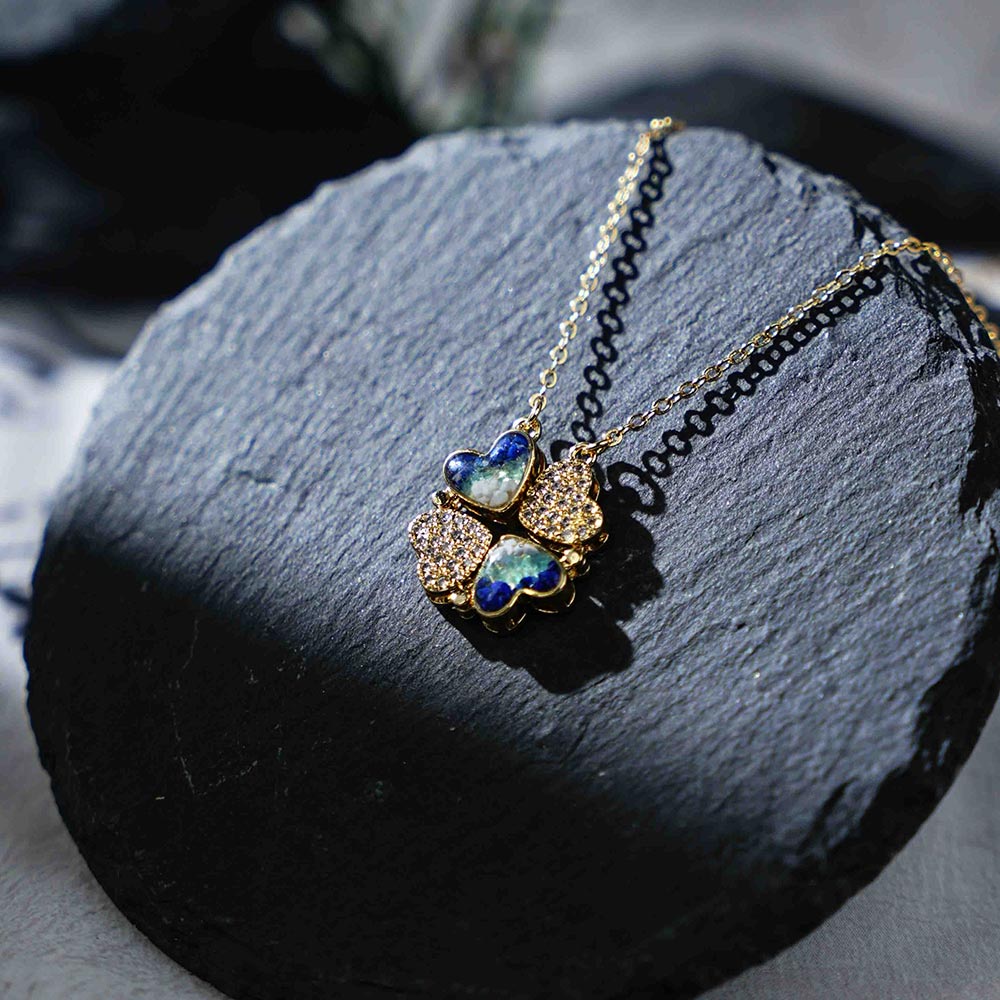 Color Stone Inlay Movable Magnetic Clover Necklace – Blue & White