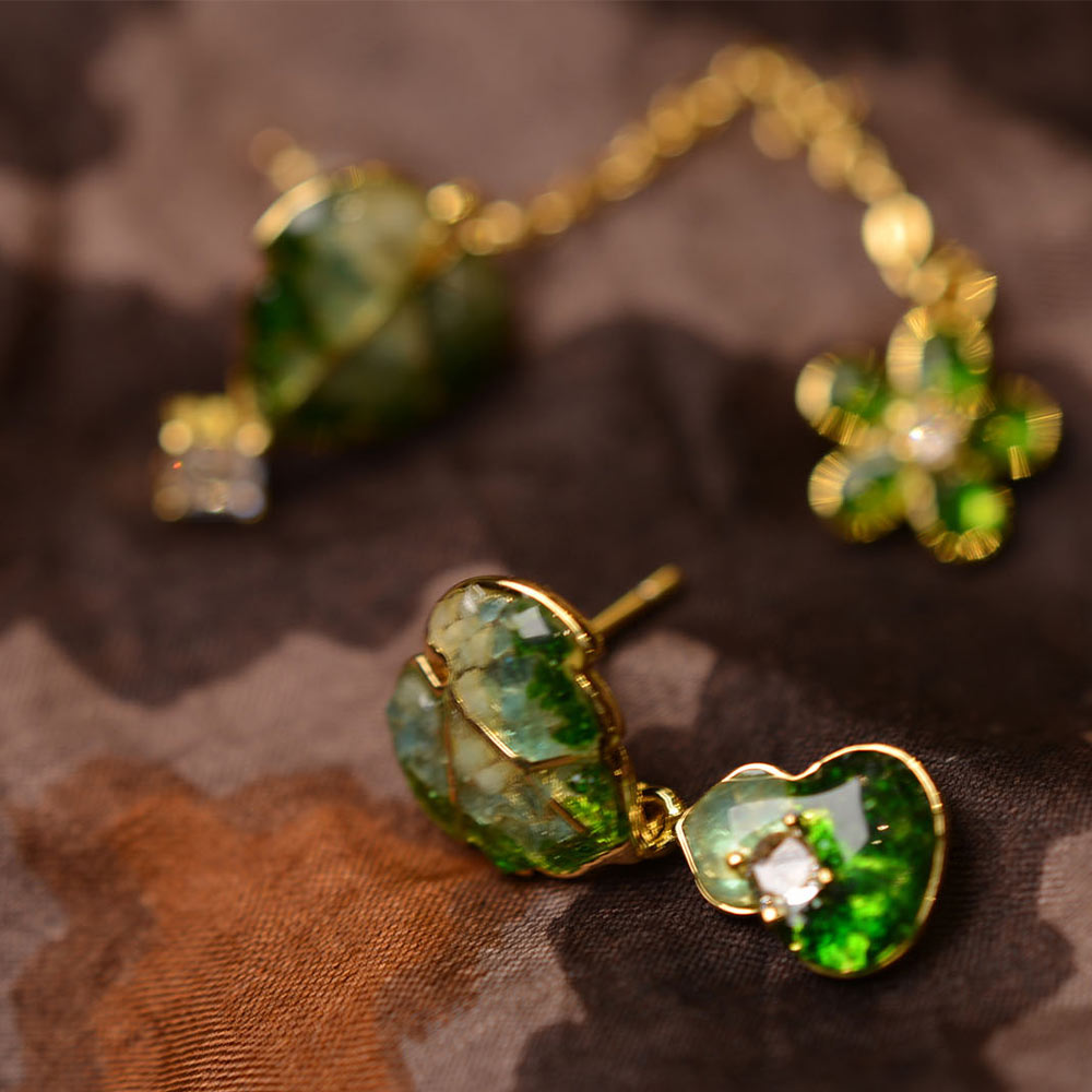 Jade Green Asymmetrical Gourd Flower Stone Inlay Earrings