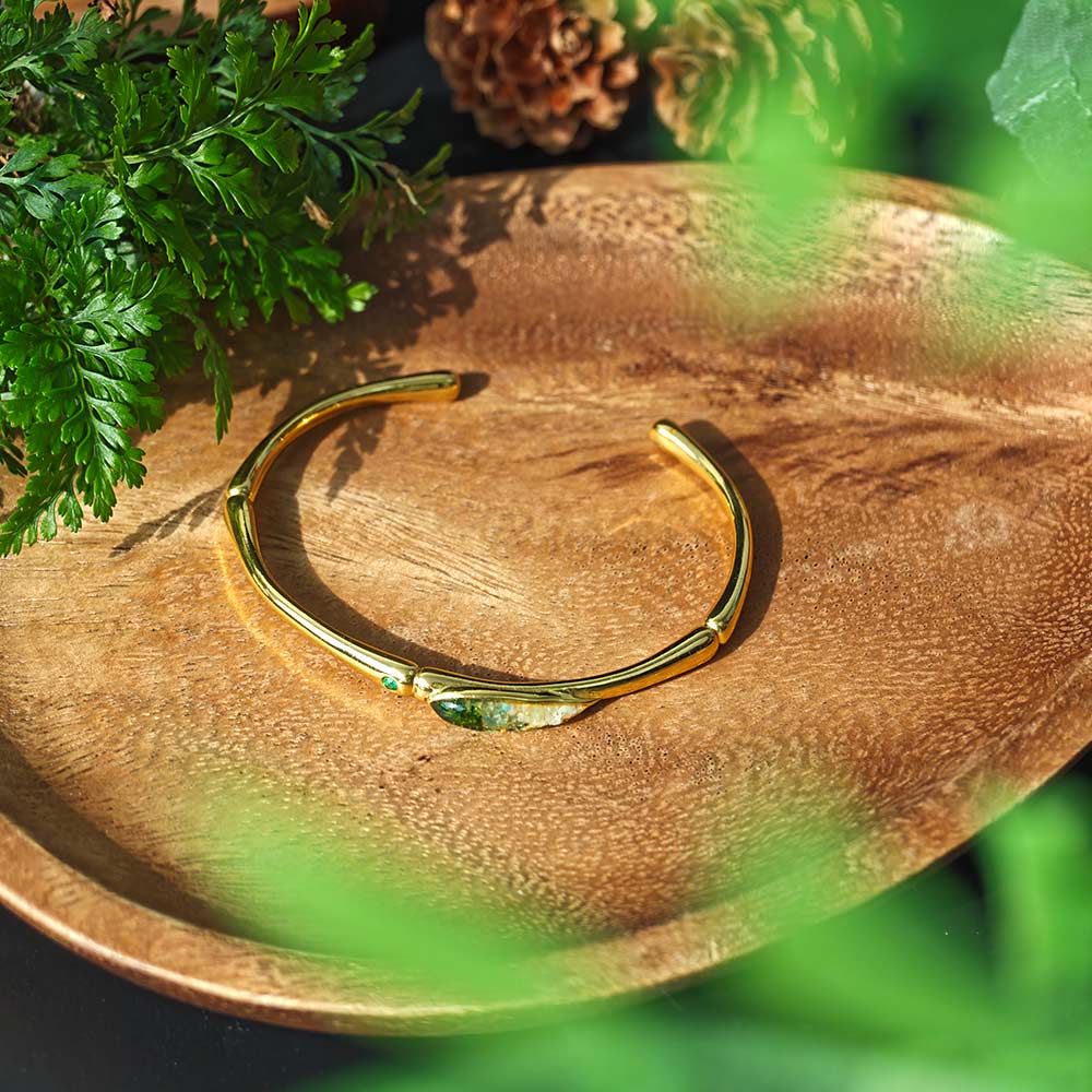 Emerald Gradient Bamboo Leaf Design Color Stone Inlay Bracelet