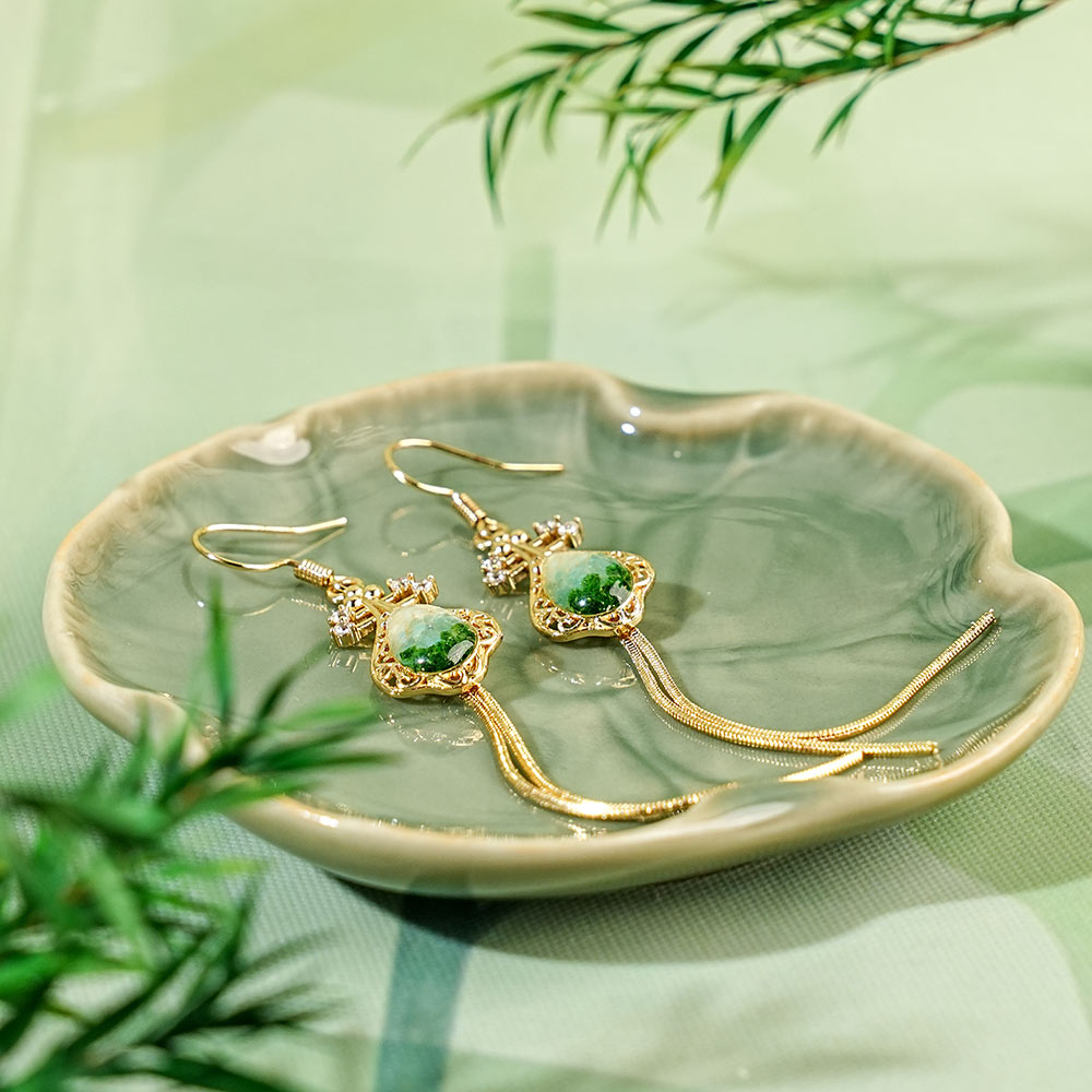 Colored Stone Inlaid Tassel Pipa Earrings Emerald Green Series