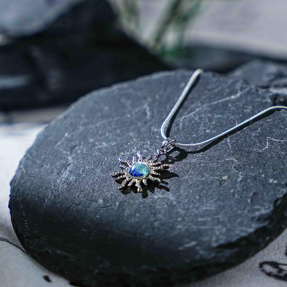 Color Stone Inlay Silver Sun Necklace – Blue & White