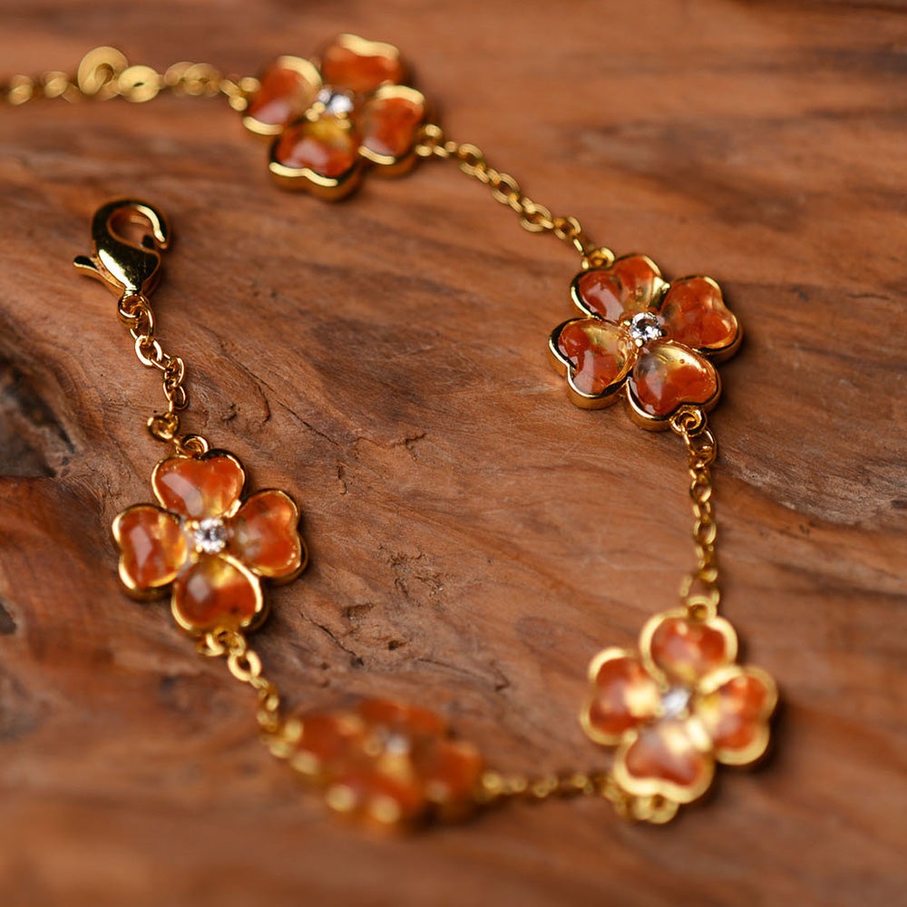 Color Stone Inlay Bracelet – Four-Leaf Clover, Prosperous Red Series