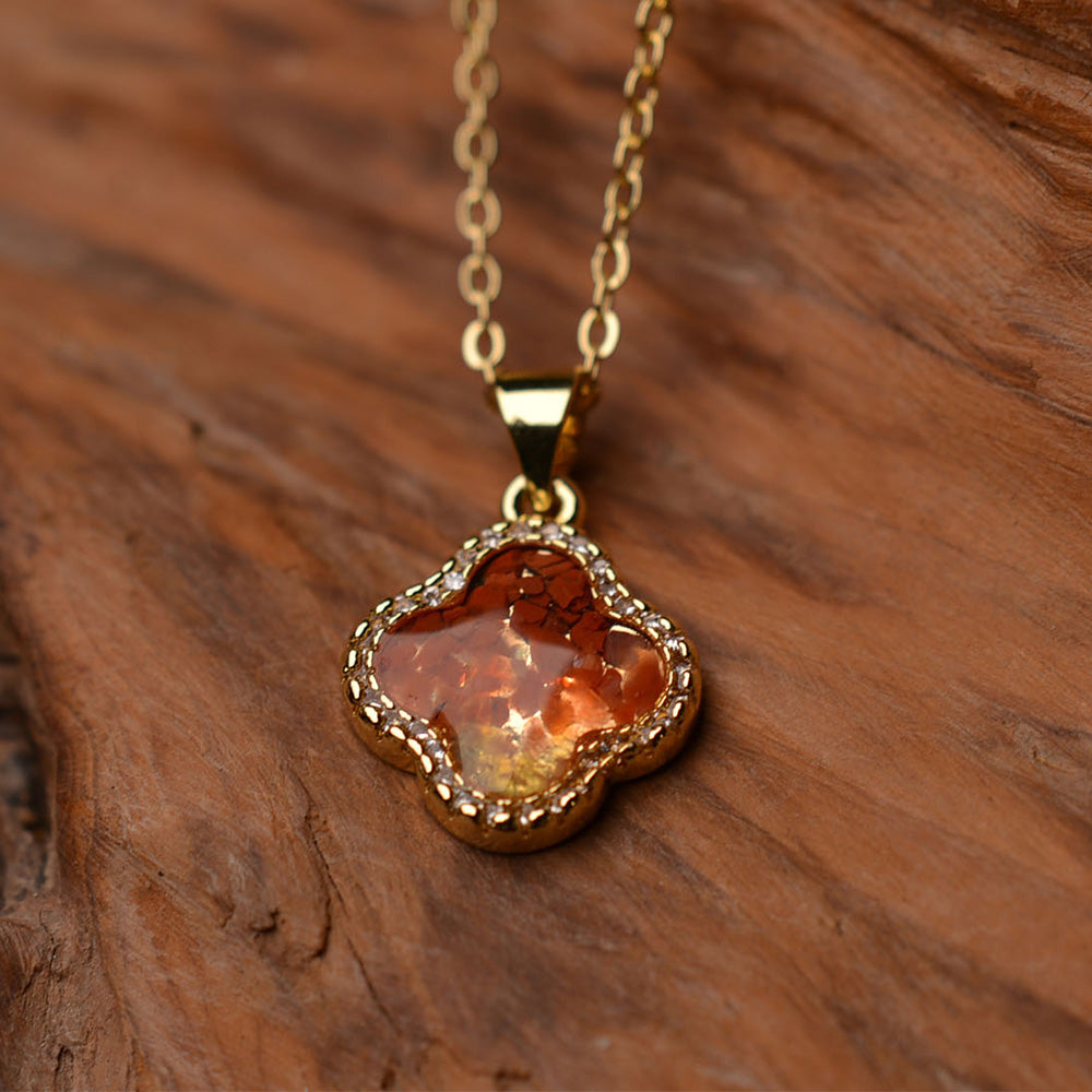 Color Stone Inlay Necklace – Zircon & Four-Leaf Clover, Red