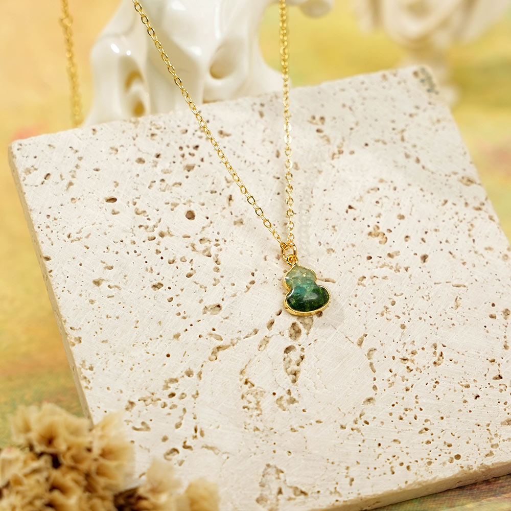 Color Stone Inlay Necklace – Gourd, Emerald Green
