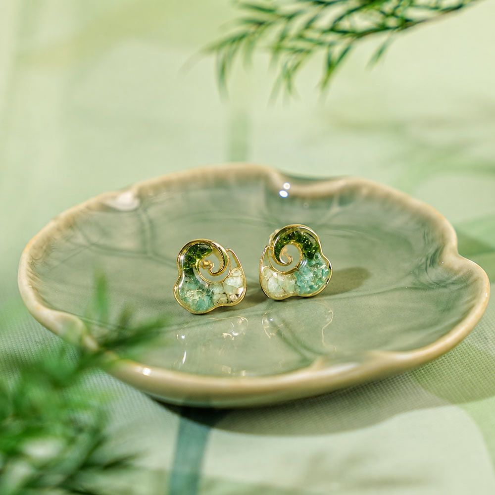 Color Stone Inlay Studs – Rolling Cloud, Emerald Gradient