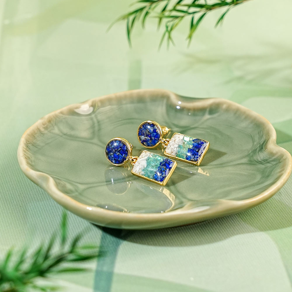 Color Stone Inlay Earrings – Blue & White Round Square