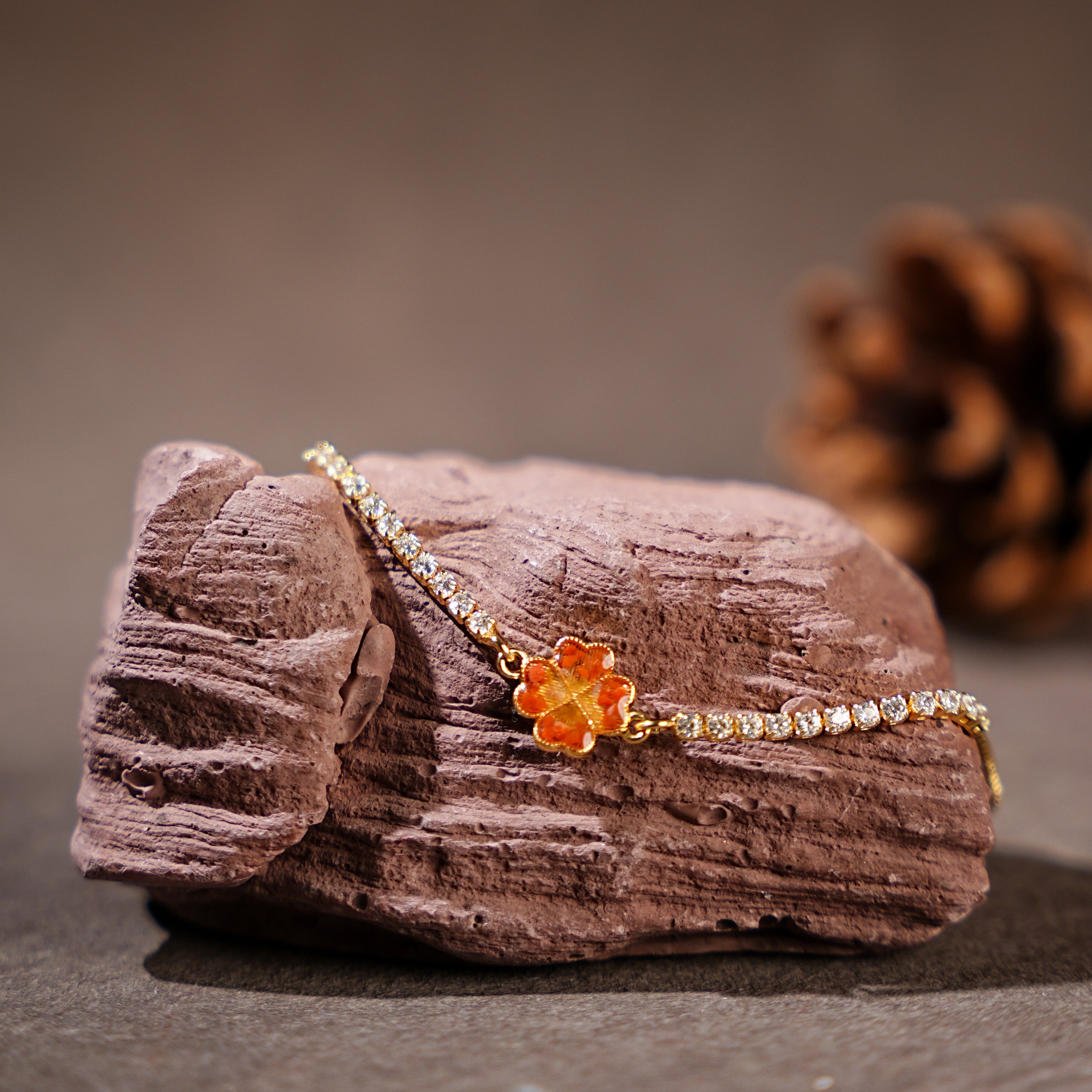 Bracelet – Four-Leaf Clover C, Prosperous Red Series