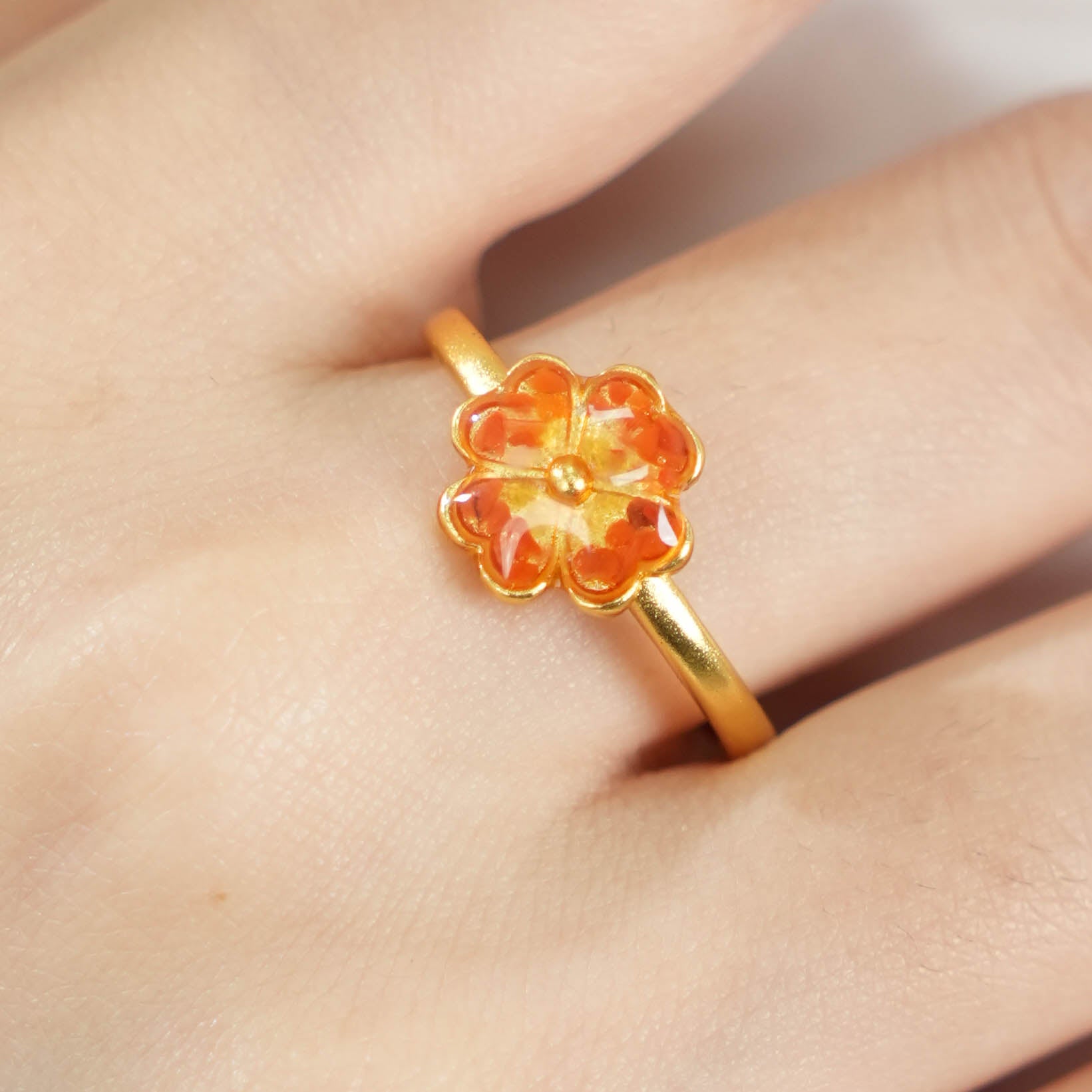 Color Stone Inlay Adjustable Ring – Southern Red Four-Leaf Clover