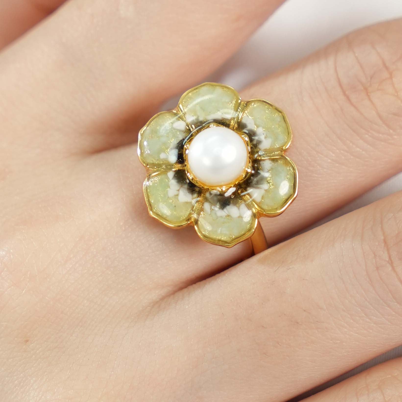 Colored Stone Inlaid Dunhuang Baoxiang Flower Blue Ring