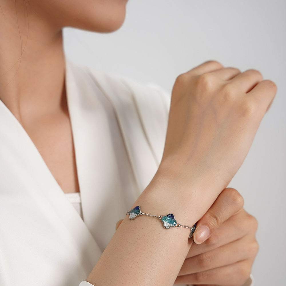 Color Stone Inlay Silver Four-Leaf Clover Bracelet – Blue & White