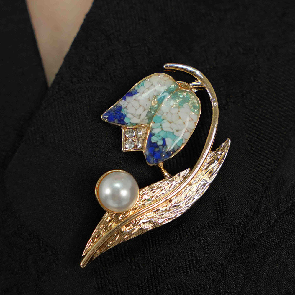 Inlaid Stone Blue-and-White Tulip Brooch