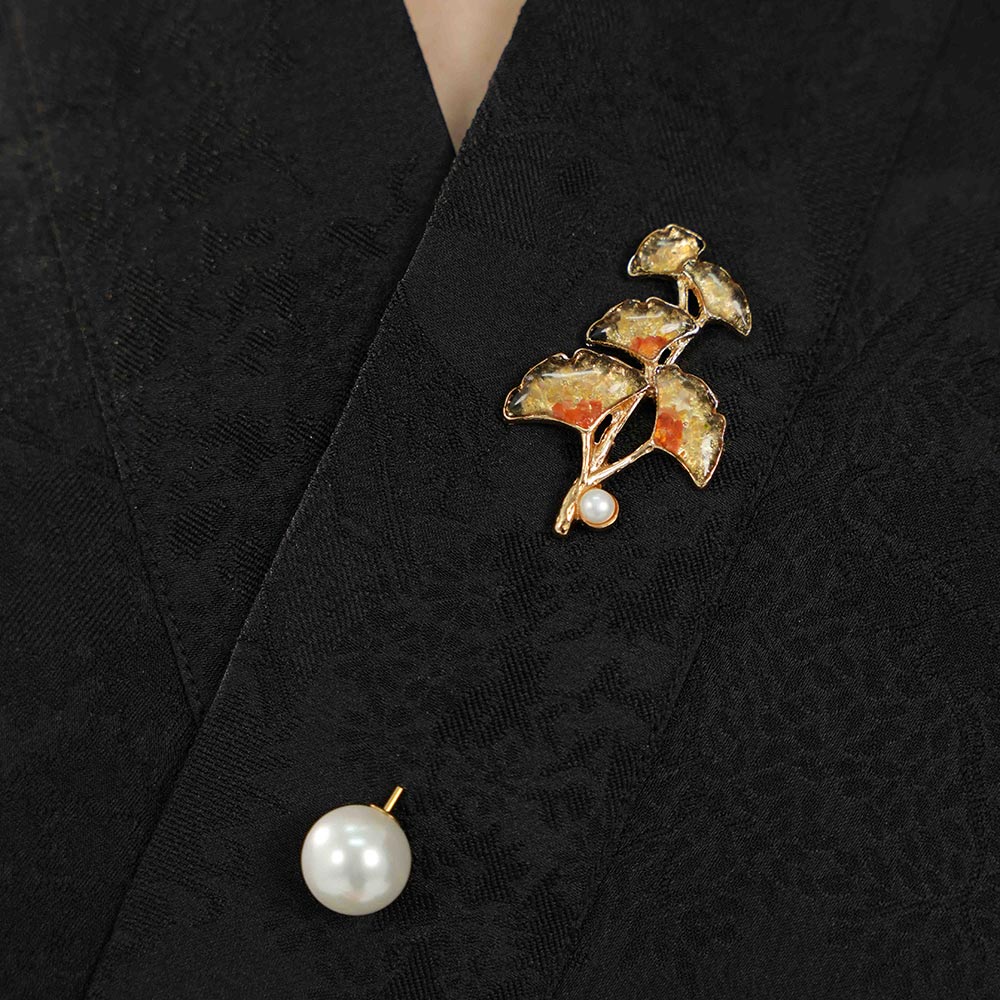 Dunhuang-Colored Ginkgo Leaf Brooch Inlaid with Colored Stones