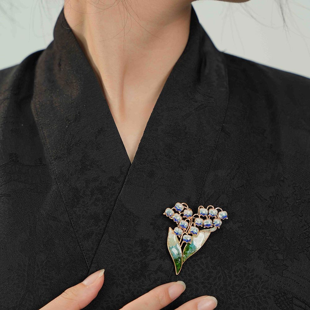 Blue-and-white Lily of the Valley Brooch Inlaid with Colored Stones