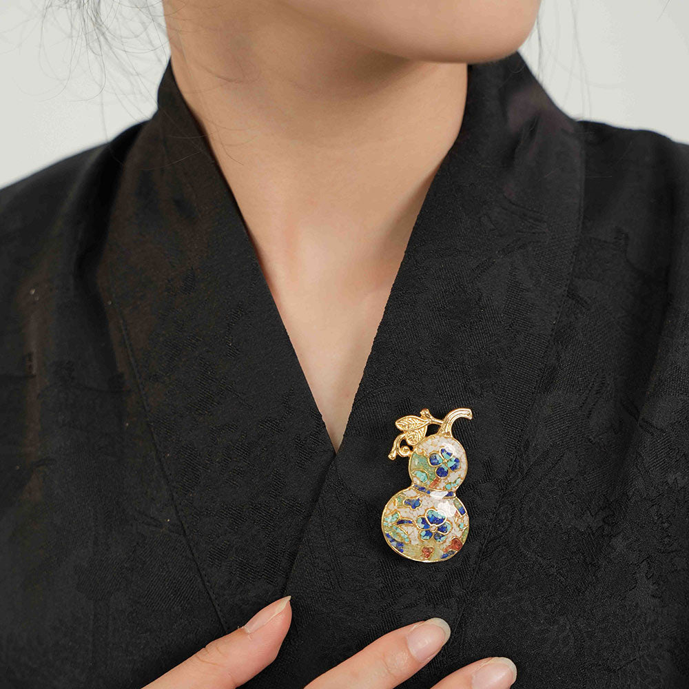Color Stone Inlay Multi-Gourd Brooch – Blue & White Series