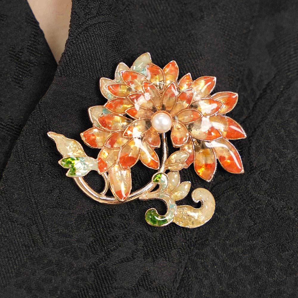 Red Stone Inlay Floral Chrysanthemum Brooch