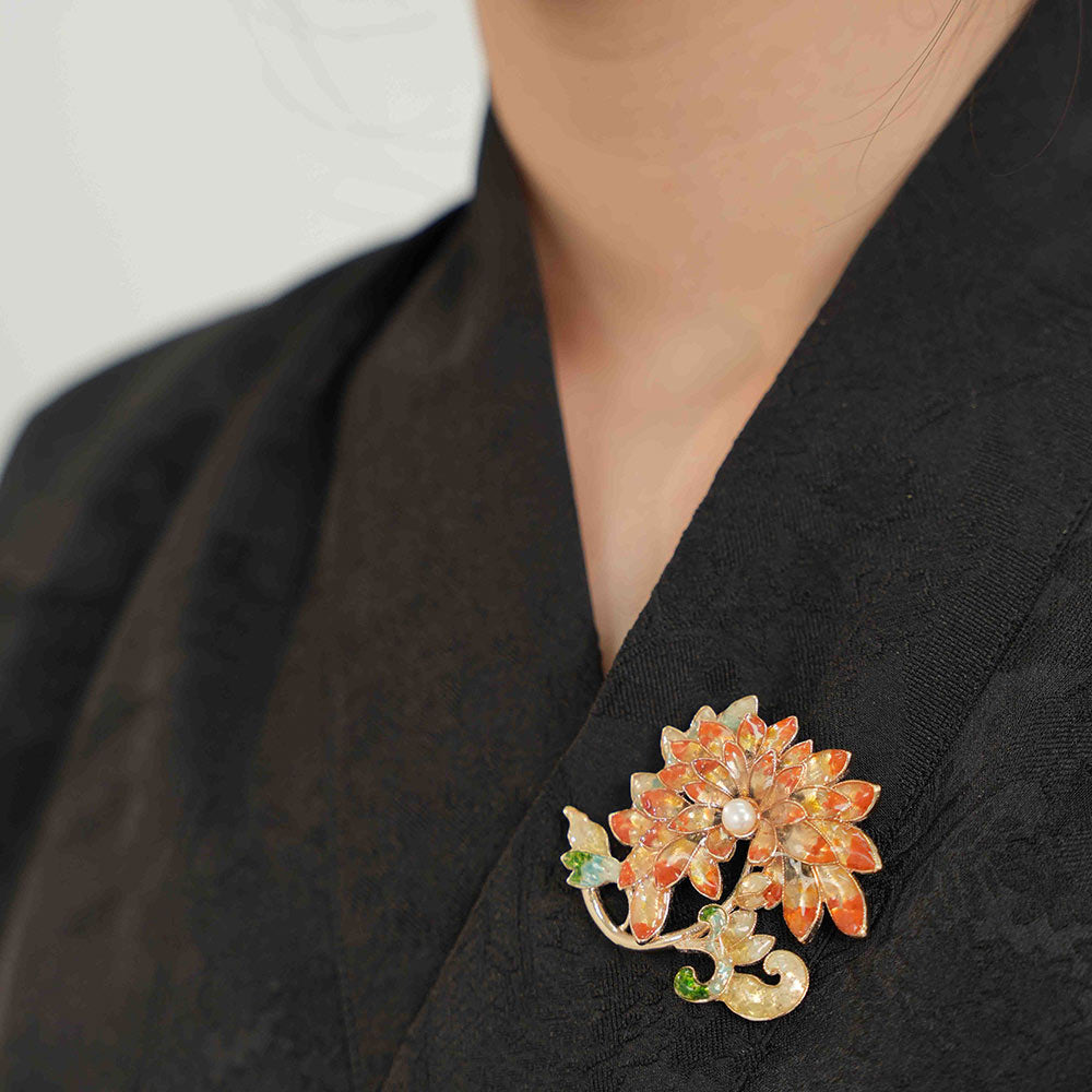 Red Stone Inlay Floral Chrysanthemum Brooch