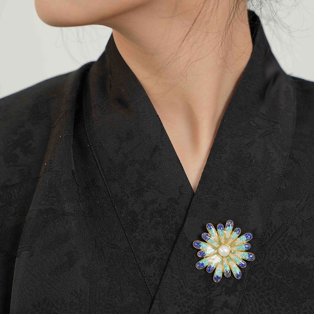 Lapis Chrysanthemum Brooch – Blue & White Porcelain