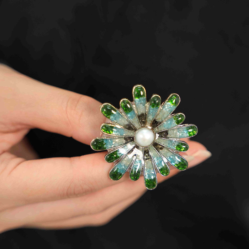 Silver-Inlaid Jade Green Chrysanthemum Brooch