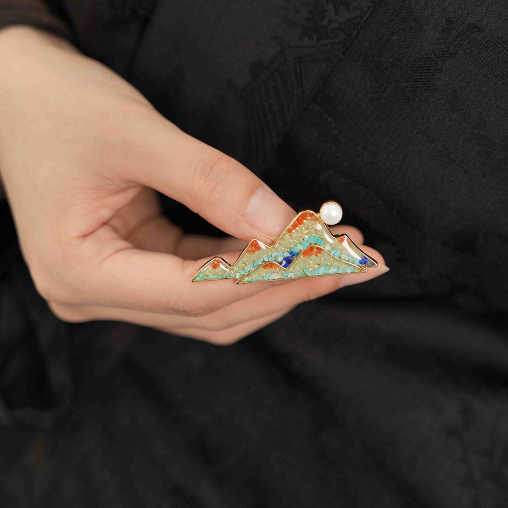 Dunhuang Nanhong Agate Landscape Brooch with Inlaid Colored Stones