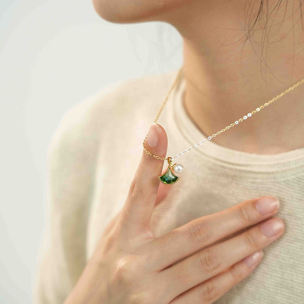 Color Stone Inlaid Emerald Green Ginkgo Leaf Necklace