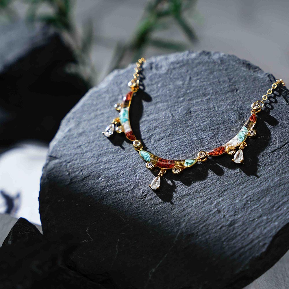 Ying Luo Necklace – The King of Deer, Dunhuang Series