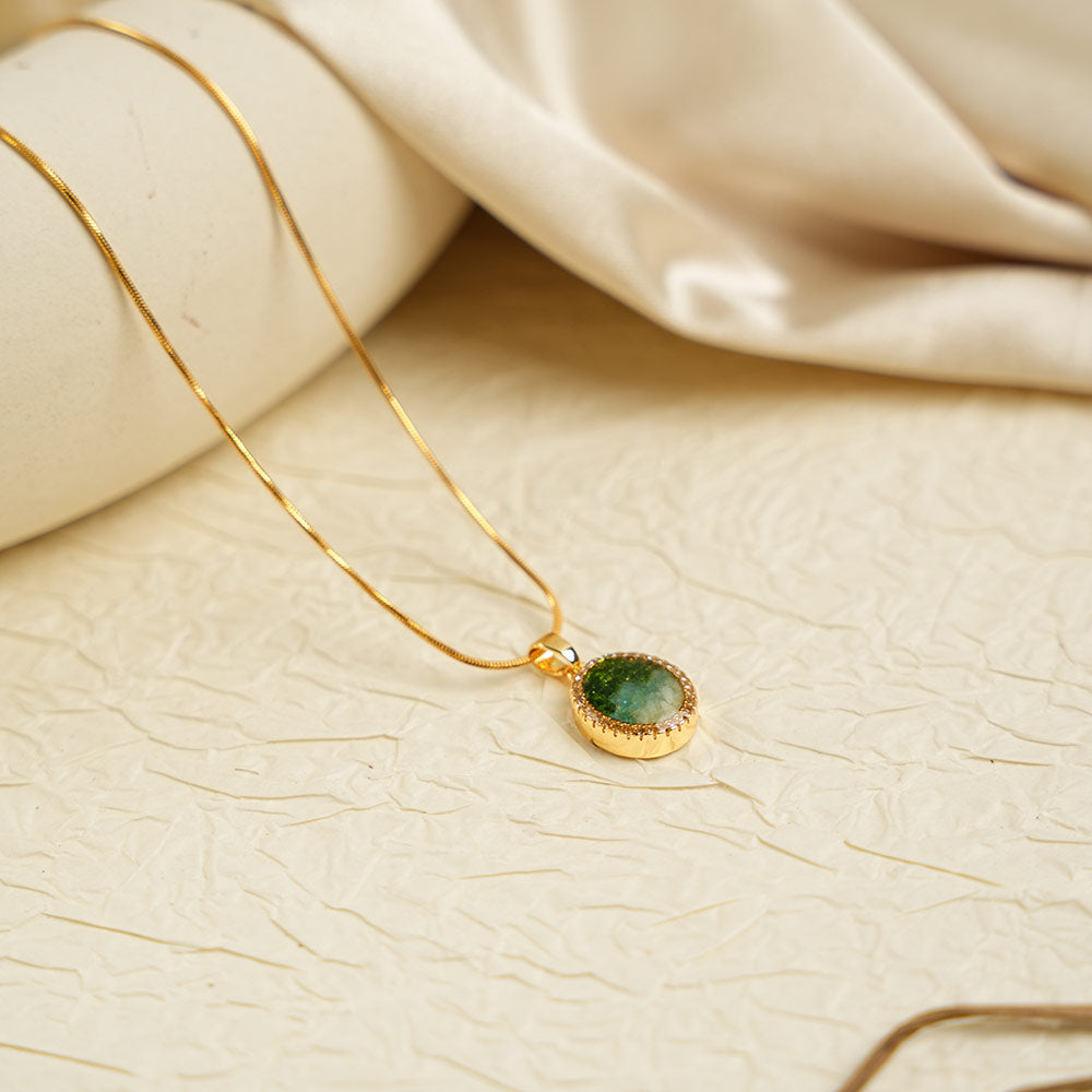 Color Stone Inlay Necklace – Round Bean, Emerald Green