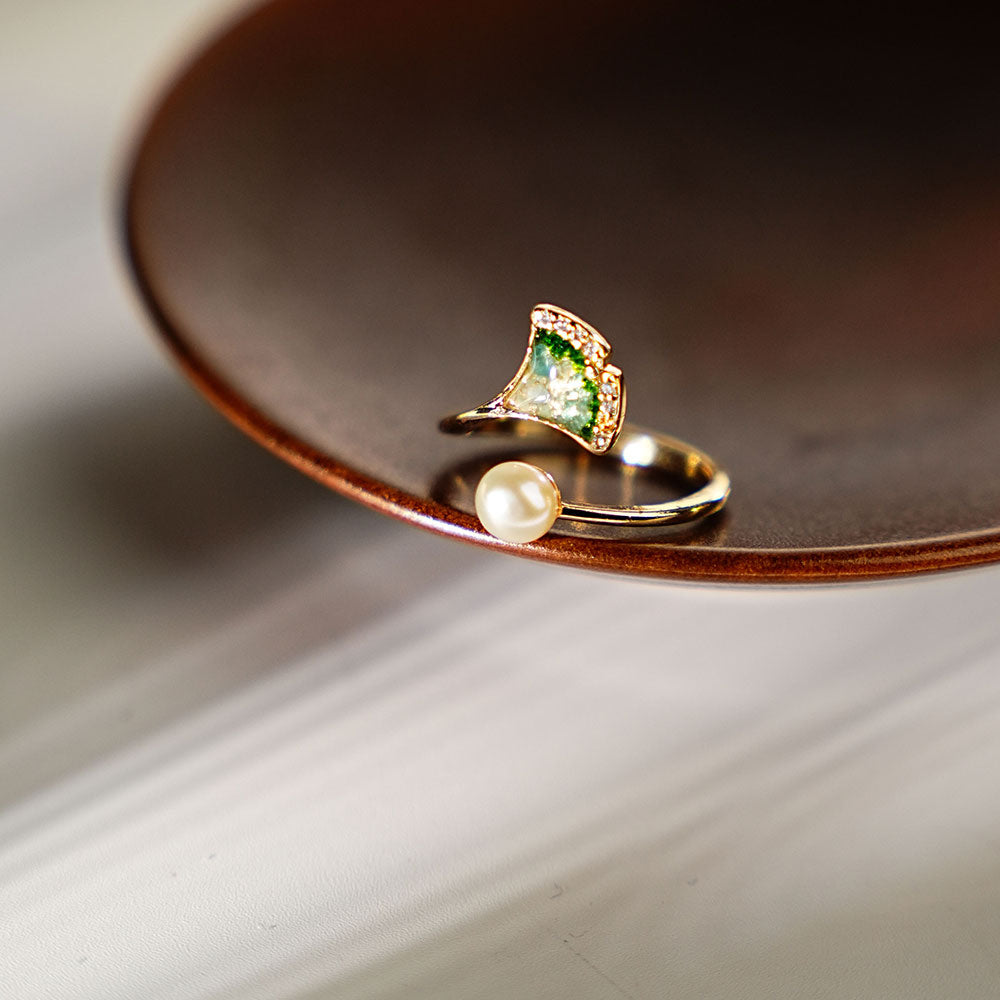 Jadeite Green Gradient Ginkgo Leaf Pearl Ring