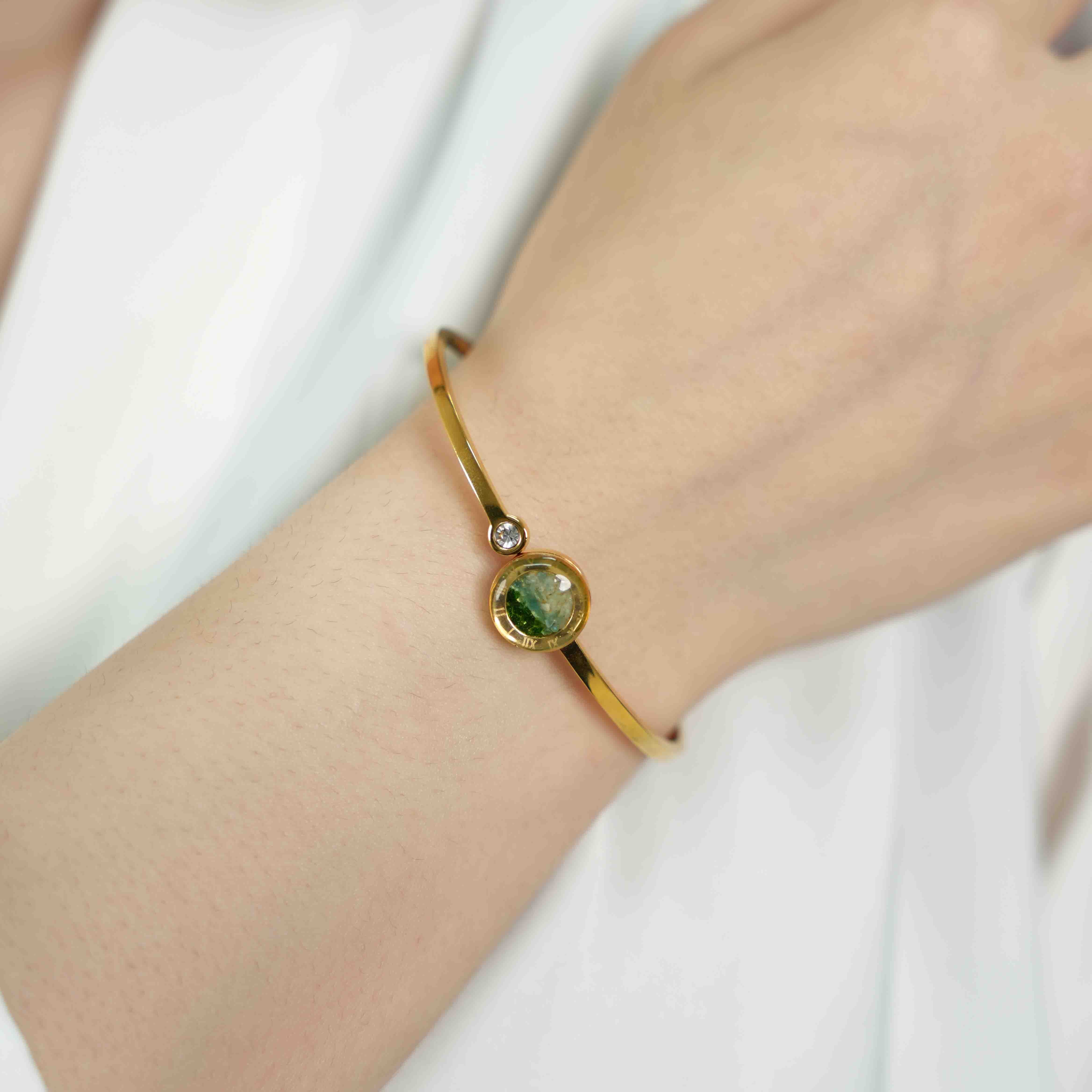 Color Stone Inlay Bracelet – Emerald Gradient Round Bead