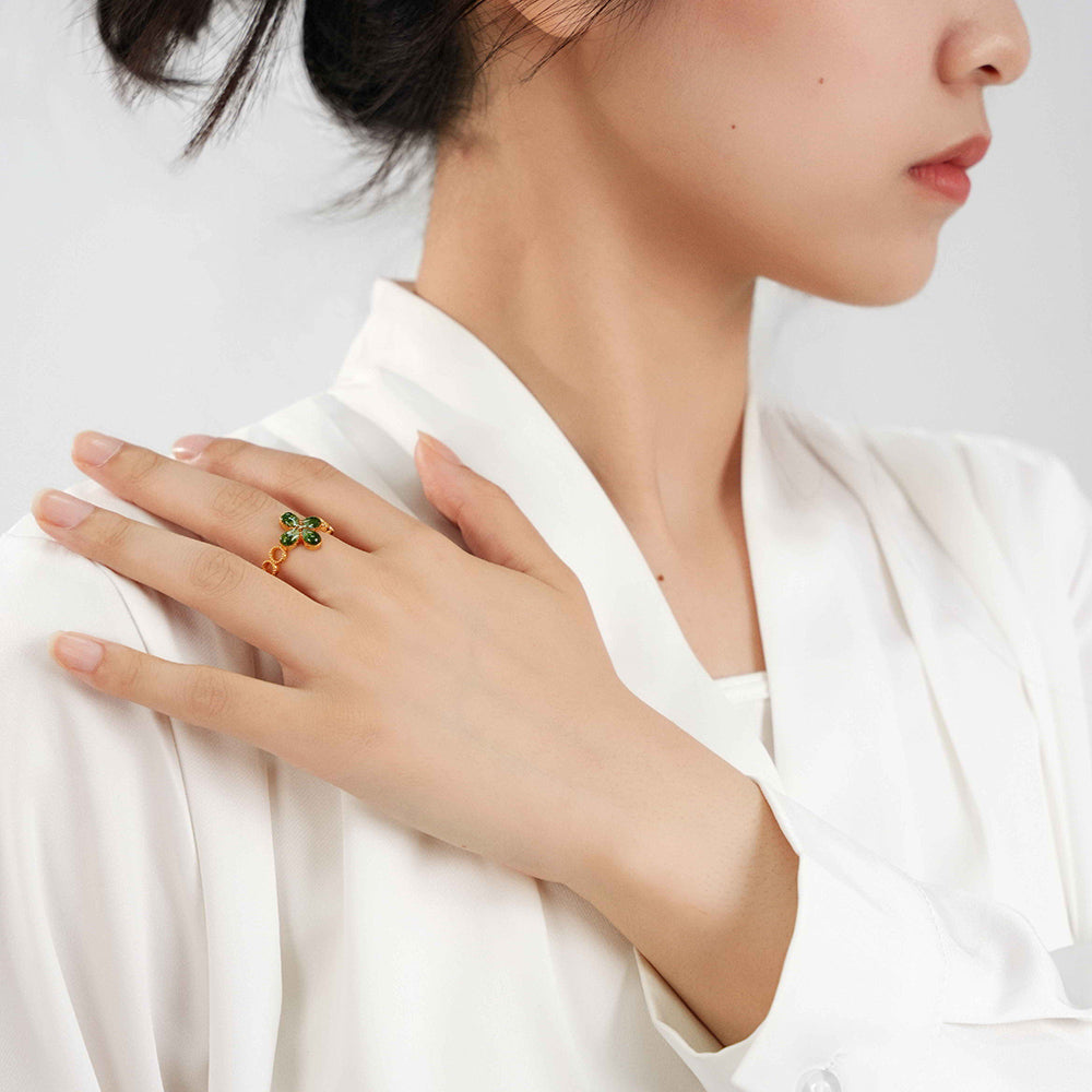 Colored Stone Inlaid Emerald Green Four-Leaf Clover Ring