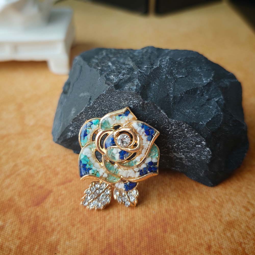 Color Stone Inlay Camellia Brooch – Blue & White Series