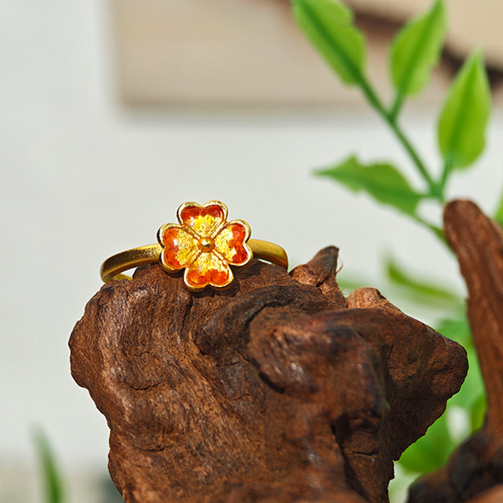 Color Stone Inlay Adjustable Ring – Southern Red Four-Leaf Clover