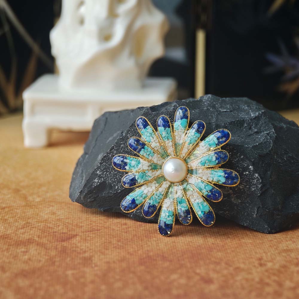 Lapis Chrysanthemum Brooch – Blue & White Porcelain