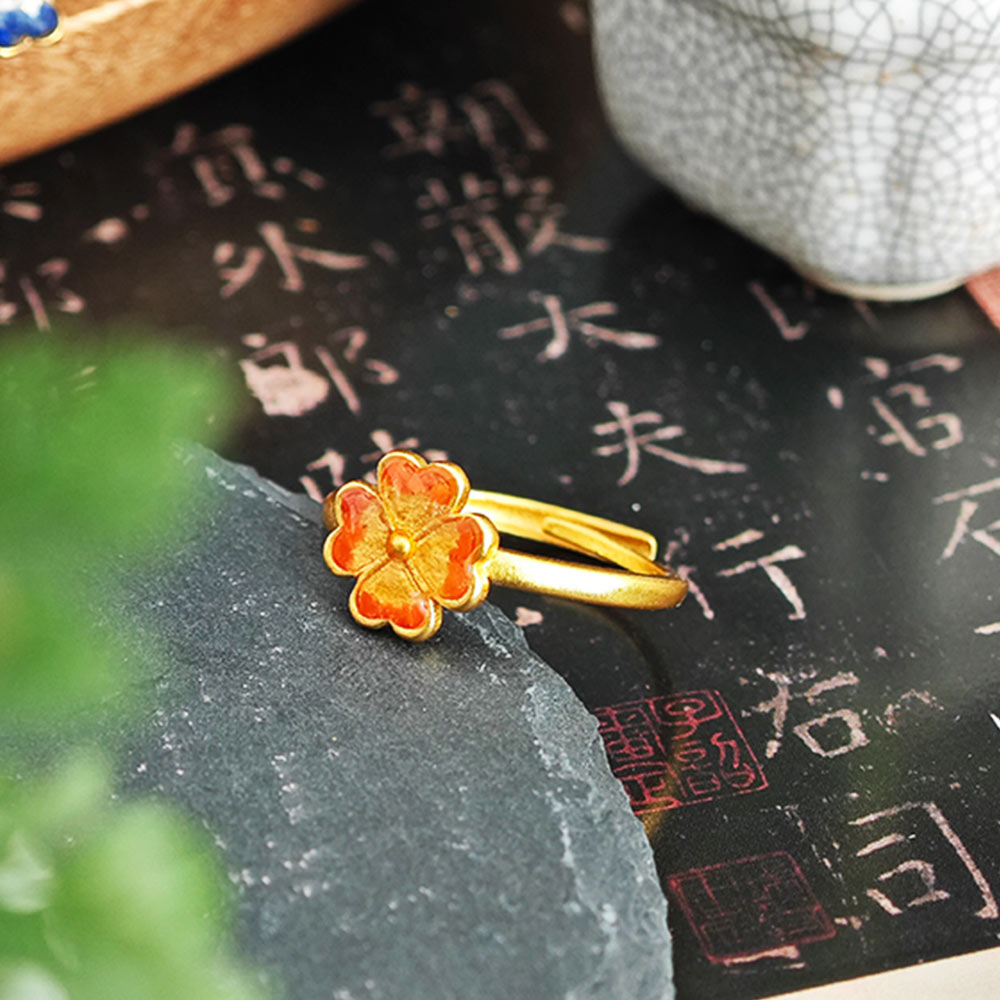 Color Stone Inlay Adjustable Ring – Southern Red Four-Leaf Clover