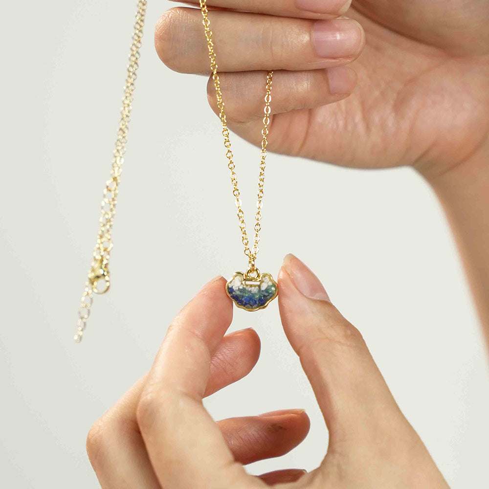 Color Stone Inlay Longevity Lock Necklace – Blue & White