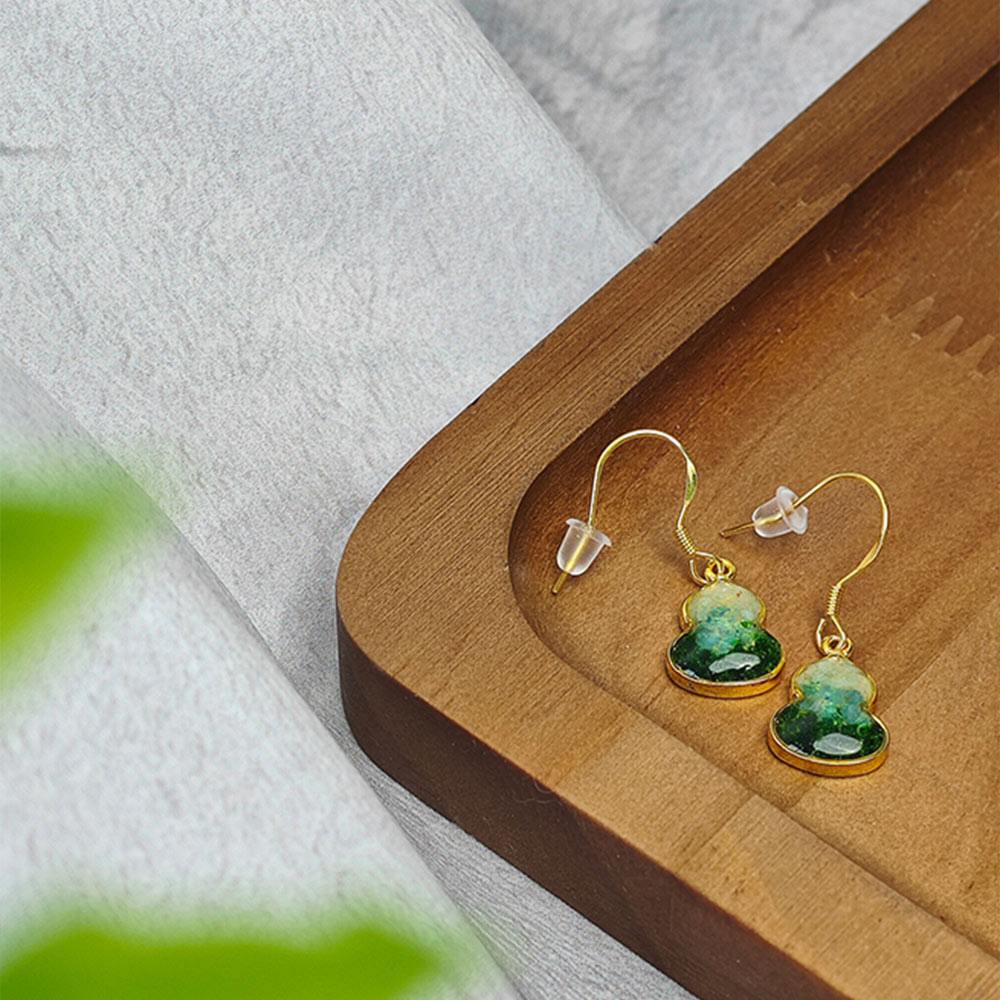 Color Stone Inlay Jade Green Gourd Stud Earrings