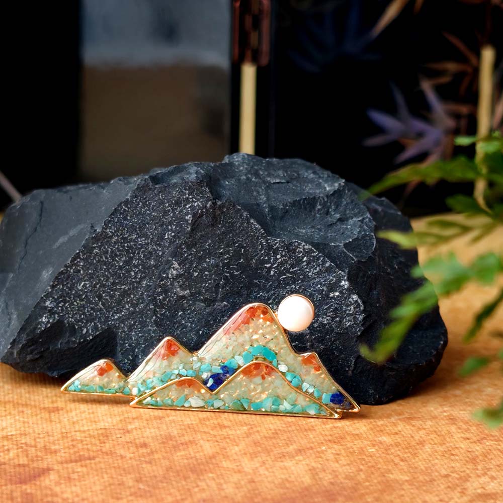 Dunhuang Nanhong Agate Landscape Brooch with Inlaid Colored Stones