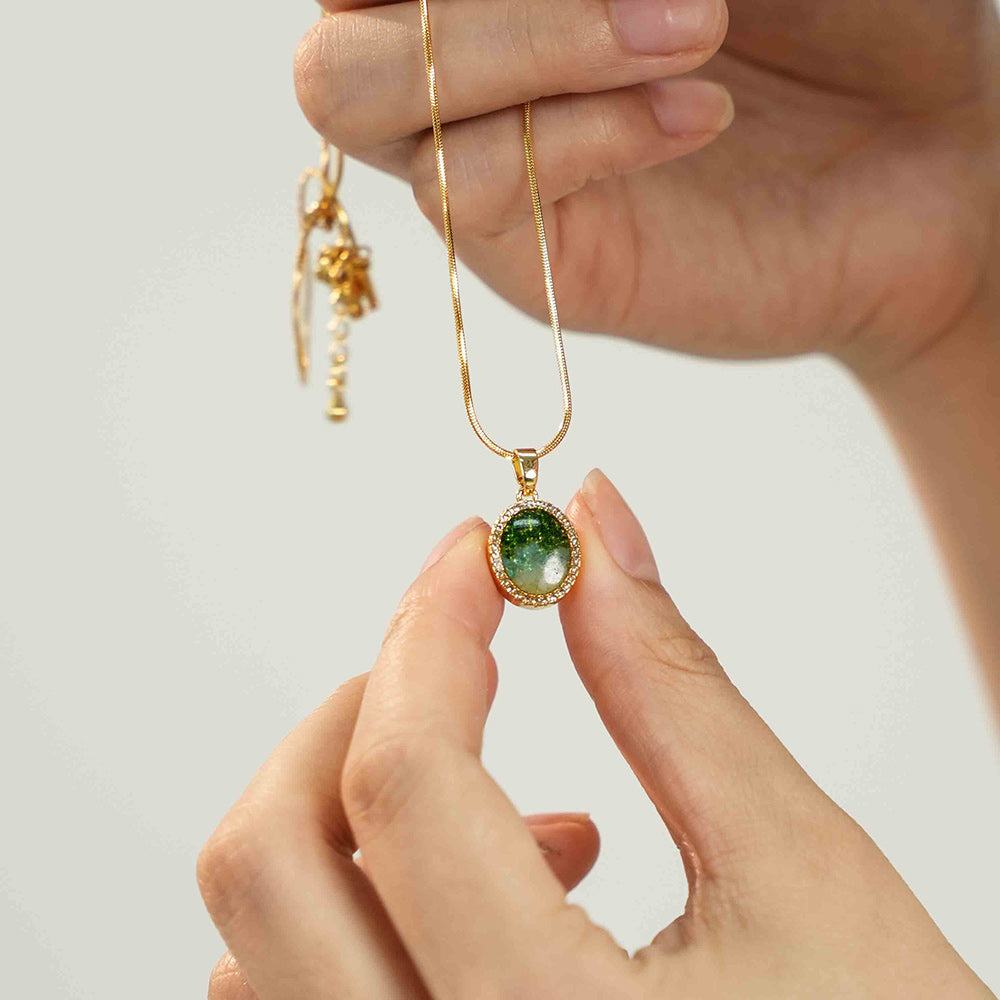 Color Stone Inlay Necklace – Round Bean, Emerald Green