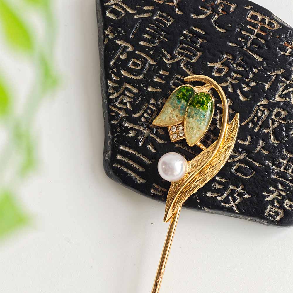 Enameled Tulip Hairpin with Jadeite Green Inlay